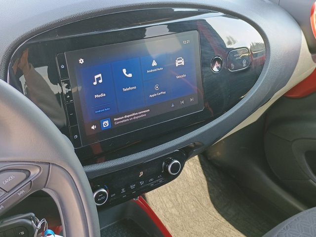 TOYOTA Aygo x 1.0 lounge air 72cv s-cvt