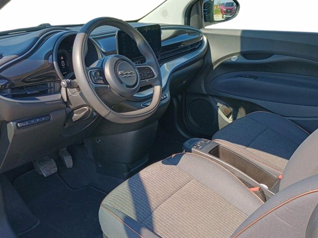 FIAT 500e cabrio 42 kwh icon +