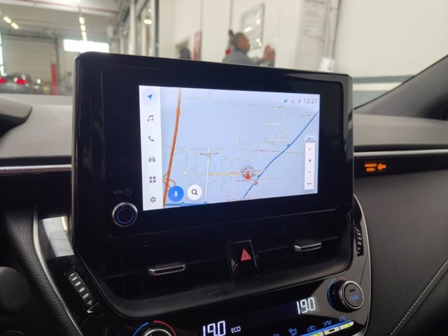 TOYOTA Corolla touring sports 1.8h business cvt