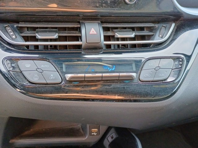 TOYOTA C-HR 1.8 Hybrid E-CVT Trend