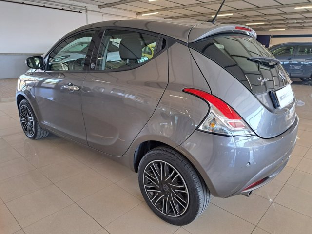 LANCIA Ypsilon 1.0 firefly hybrid gold s&s 70cv