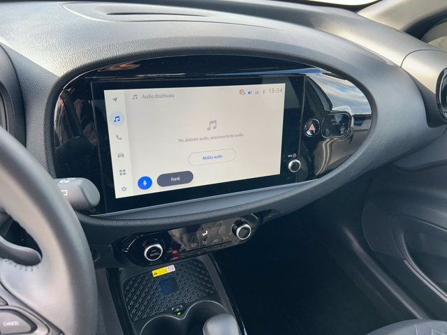 TOYOTA Aygo x 1.0 lounge 72cv s-cvt