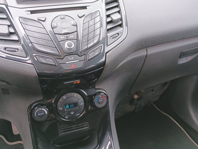 FORD Fiesta 1.4 5p. Bz.- GPL Titanium