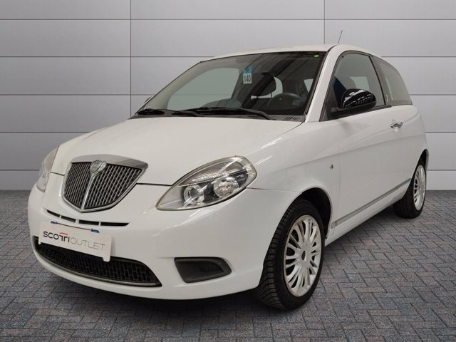 LANCIA Ypsilon 1.2 8v diva 69cv