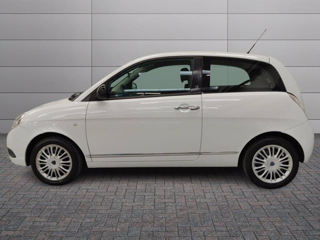 LANCIA Ypsilon 1.2 8v diva 69cv