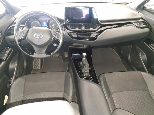 TOYOTA C-HR 1.8 Hybrid E-CVT Trend