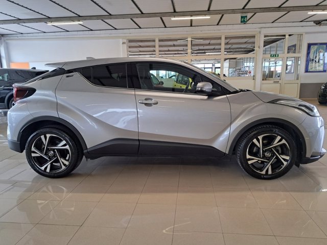TOYOTA C-HR 1.8 Hybrid E-CVT Trend