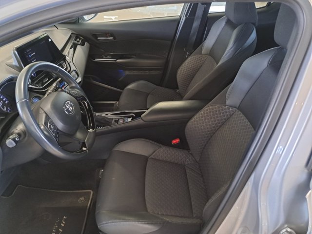 TOYOTA C-HR 1.8 Hybrid E-CVT Trend