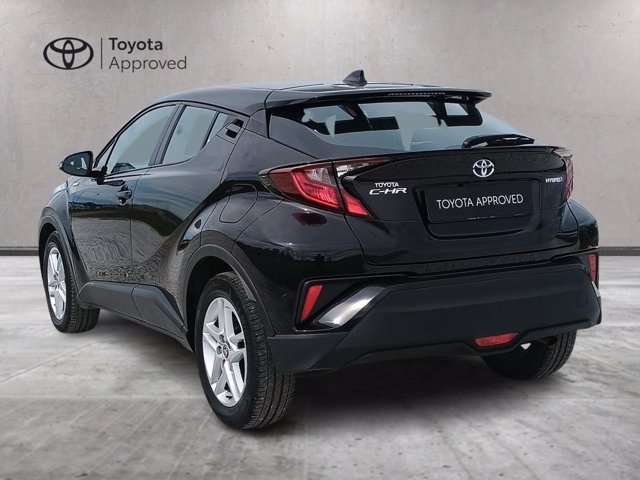 TOYOTA C-hr 1.8h business e-cvt