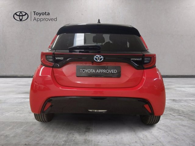 TOYOTA Yaris 1.5h premiere