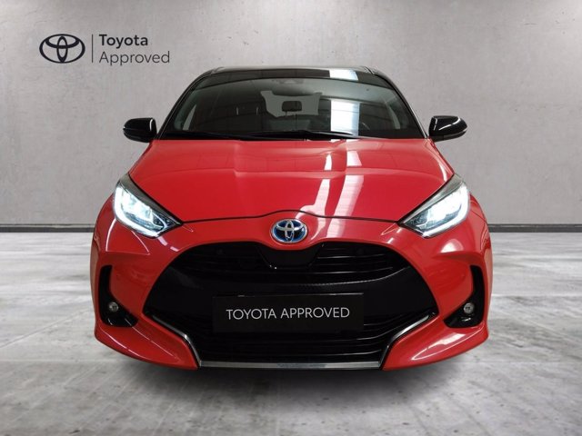TOYOTA Yaris 1.5h premiere