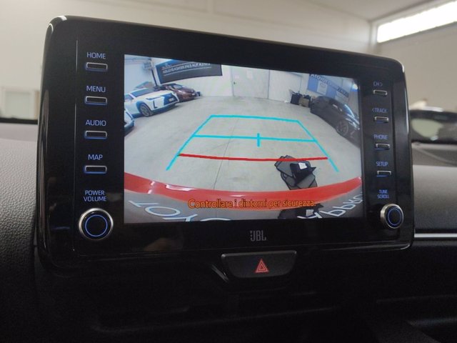 TOYOTA Yaris 1.5h premiere