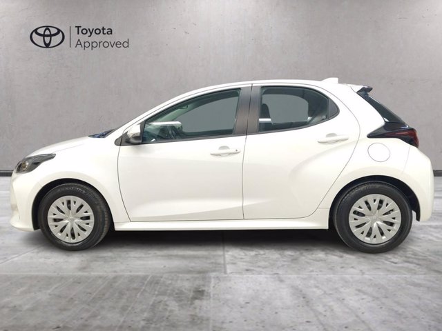 TOYOTA Yaris 1.5h active