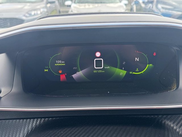 PEUGEOT 2008 BlueHDi 130 S&S EAT8 Active Pack