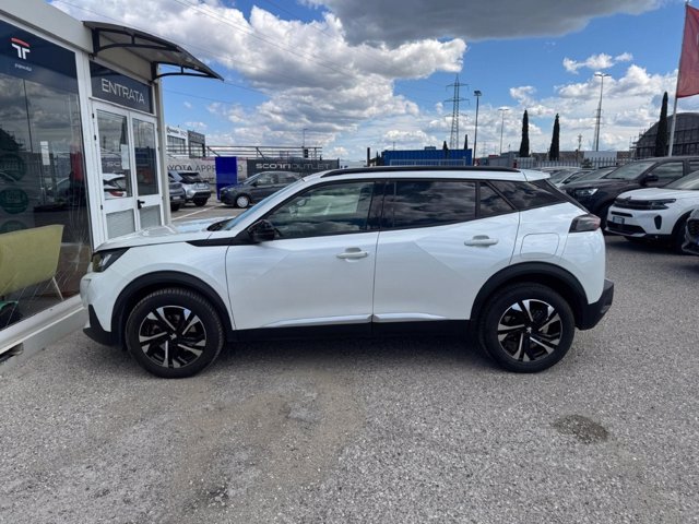 PEUGEOT 2008 BlueHDi 130 S&S EAT8 Active Pack