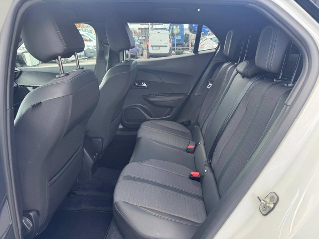 PEUGEOT 2008 BlueHDi 130 S&S EAT8 Active Pack