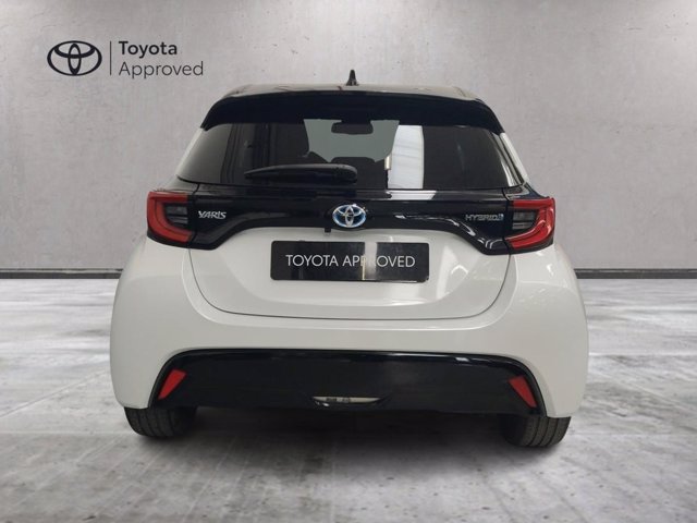 TOYOTA Yaris 1.5h style
