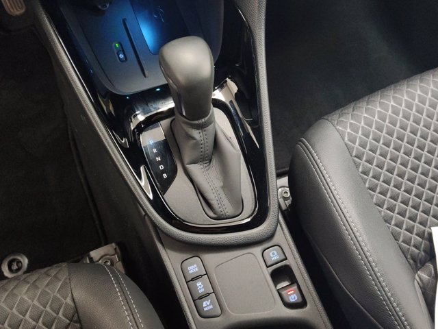 TOYOTA Yaris 1.5h style