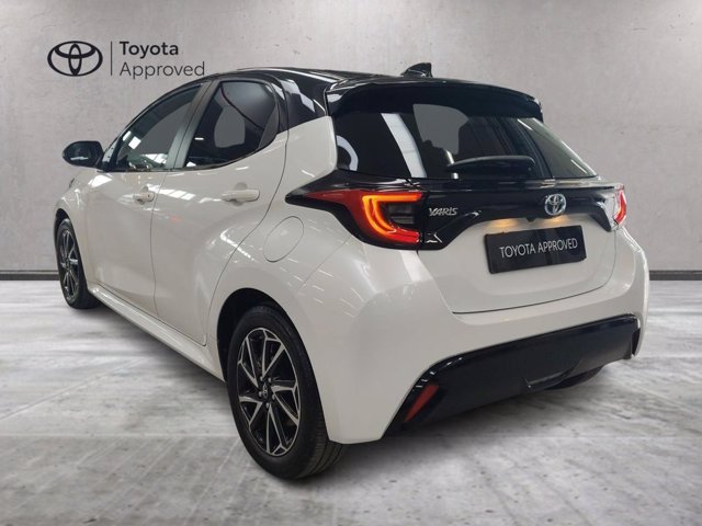 TOYOTA Yaris 1.5h style