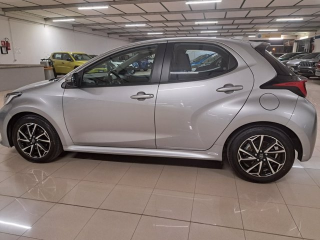 TOYOTA Yaris 1.5 Hybrid 5 porte Trend