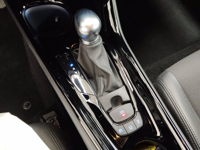 TOYOTA C-hr 1.8h trend e-cvt