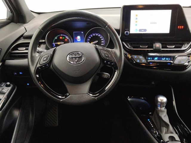 TOYOTA C-hr 1.8h trend e-cvt