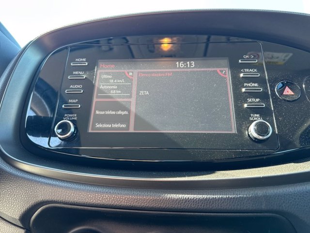 TOYOTA Aygo x 1.0 active 72cv s-cvt