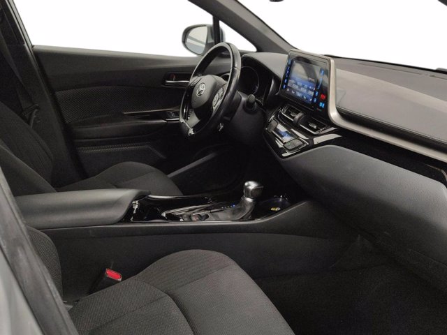 TOYOTA C-hr 1.8h trend 2wd e-cvt