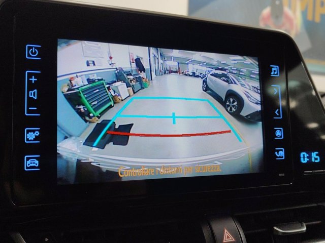 TOYOTA C-hr 1.8h trend 2wd e-cvt