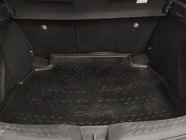 TOYOTA C-hr 1.8h trend 2wd e-cvt