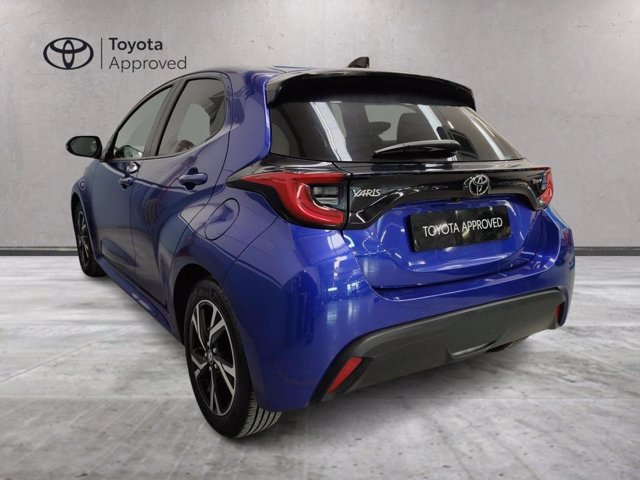 TOYOTA Yaris 1.5h trend