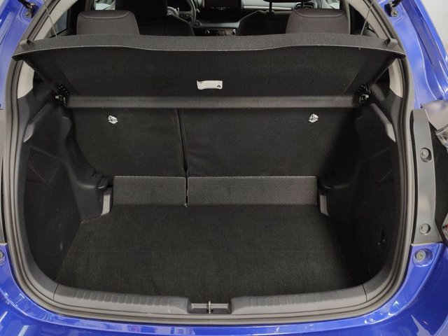 TOYOTA Yaris 1.5h trend