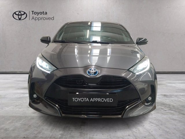 TOYOTA Yaris 1.5h lounge