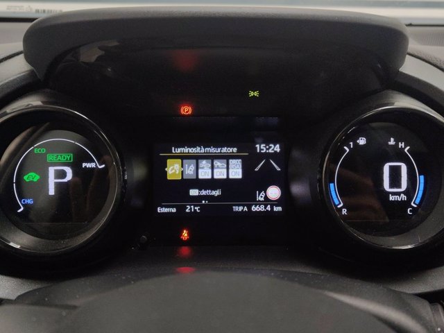 TOYOTA Yaris 1.5h lounge