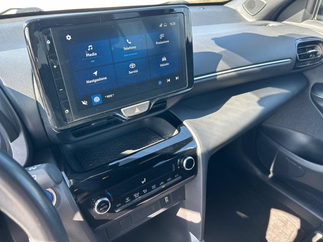 TOYOTA Yaris cross 1.5h trend fwd 116cv e-cvt