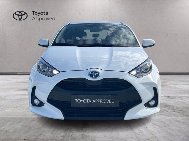 TOYOTA Yaris 1.5h active
