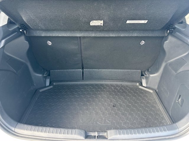 TOYOTA Yaris 1.5h active