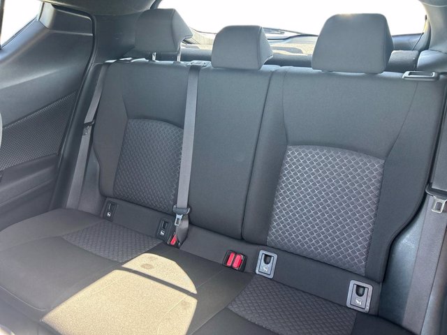 TOYOTA C-hr 1.8h trend e-cvt