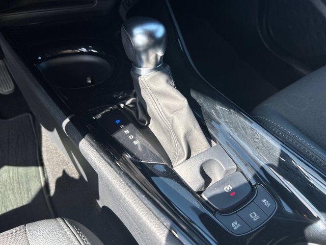 TOYOTA C-hr 1.8h trend e-cvt