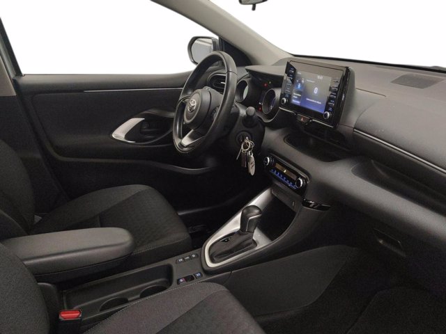 TOYOTA Yaris 1.5h trend