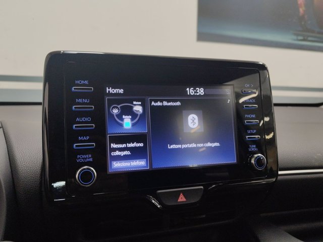 TOYOTA Yaris 1.5h trend