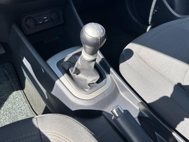 KIA Rio 5p 1.2 cvvt active e6