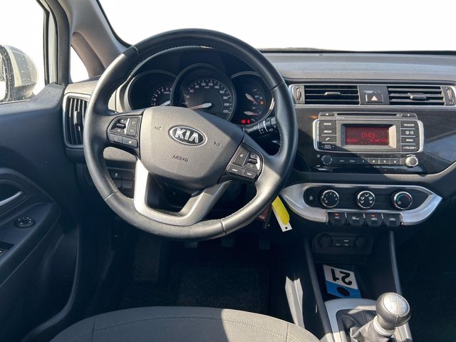 KIA Rio 5p 1.2 cvvt active e6
