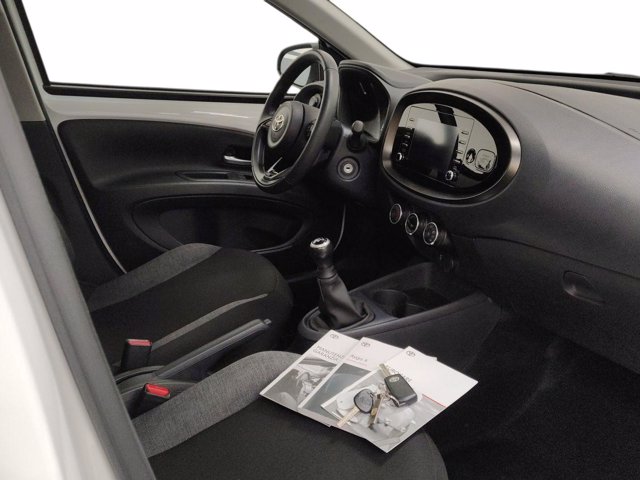 TOYOTA Aygo x 1.0 active 72cv