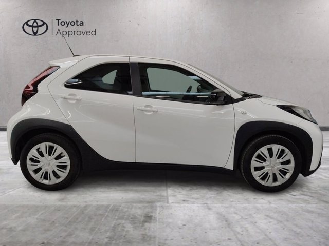 TOYOTA Aygo x 1.0 active 72cv