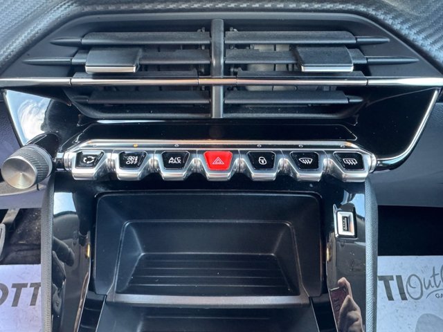 PEUGEOT 2008 BlueHDi 110 S&S Active Pack