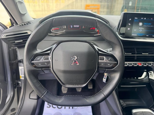 PEUGEOT 2008 BlueHDi 110 S&S Allure