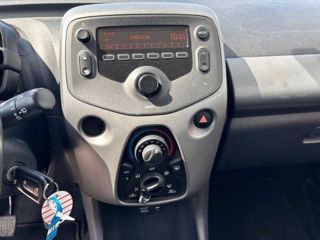 TOYOTA Aygo Connect 1.0 VVT-i 72 CV 5 porte x-cool