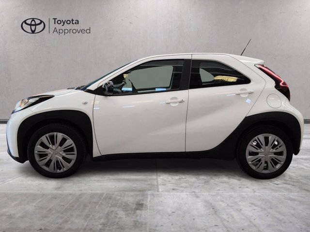 TOYOTA Aygo x 1.0 active 72cv