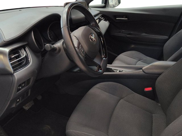 TOYOTA C-HR 1.8 Hybrid E-CVT Active